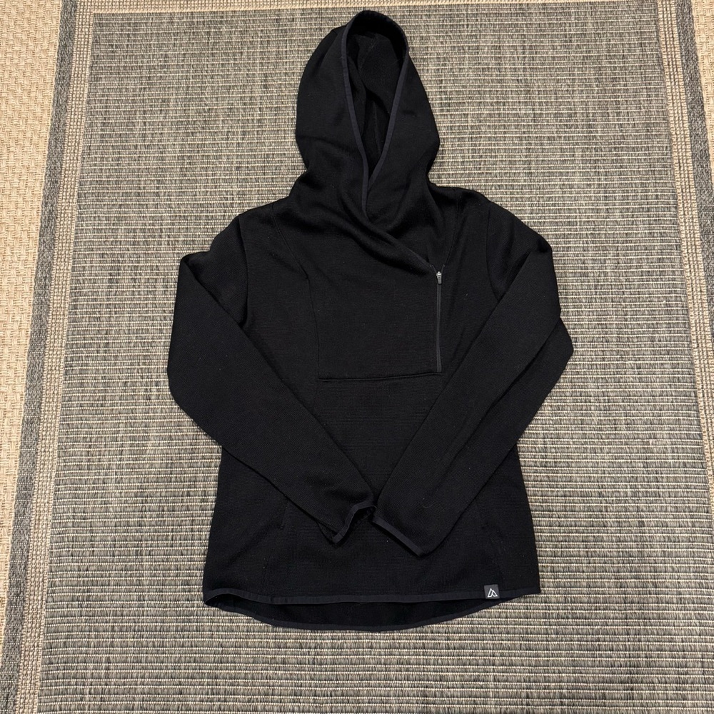 Alpine Design Black Hoodie Sweatshirt